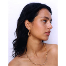 Load image into Gallery viewer, Gold Hardware Link Earrings